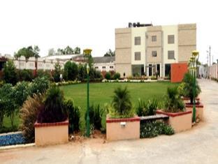 Hotel Radiance Bhilwara Eksteriør billede