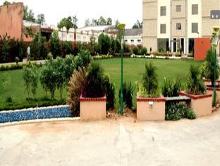 Hotel Radiance Bhilwara Eksteriør billede